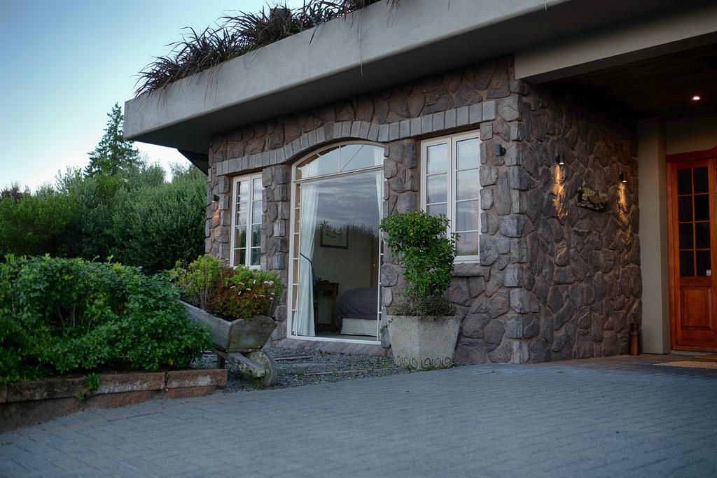 Tauhara Sunrise Lodge 타우포 호 외부 사진