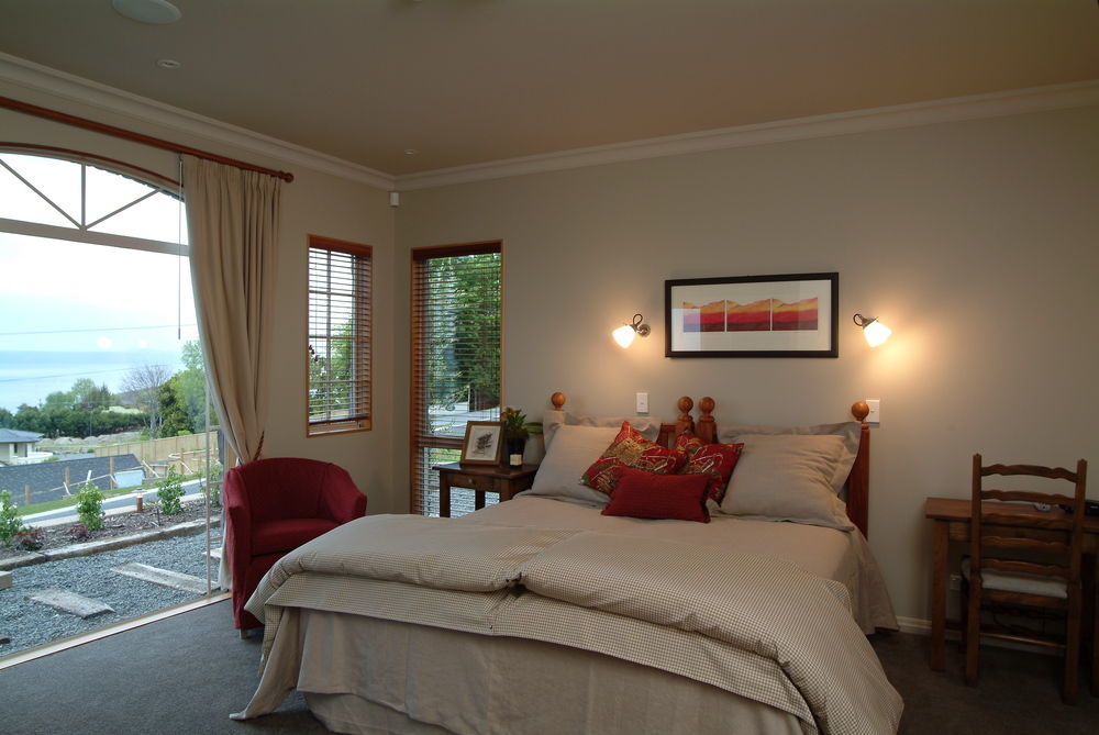 Tauhara Sunrise Lodge 타우포 호 외부 사진