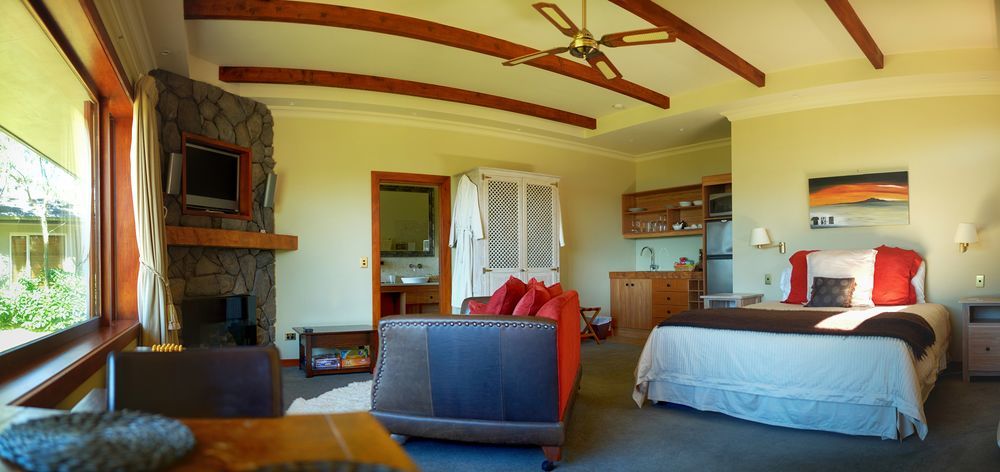 Tauhara Sunrise Lodge 타우포 호 외부 사진
