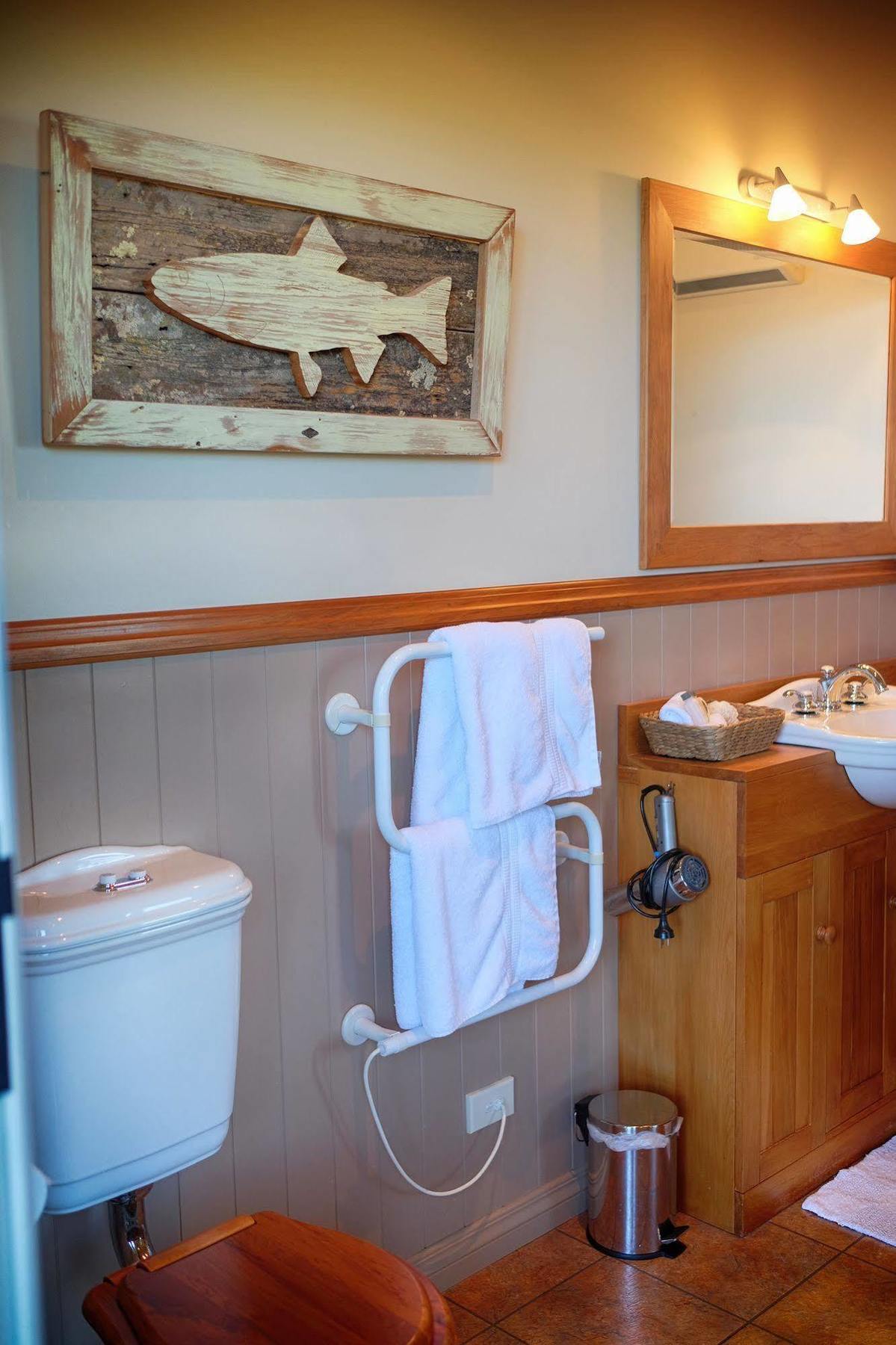 Tauhara Sunrise Lodge 타우포 호 외부 사진